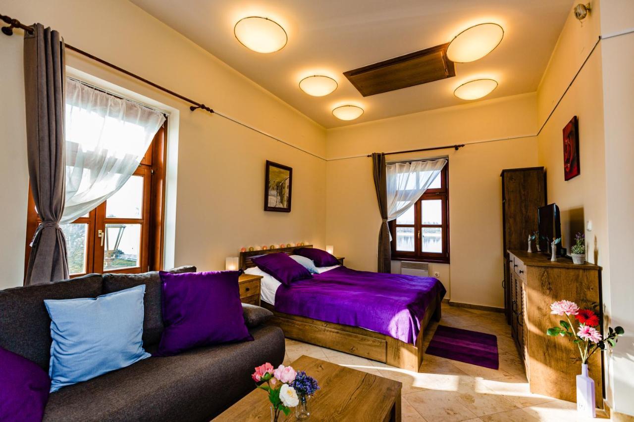 Bridge Apartment Esztergom Exterior photo
