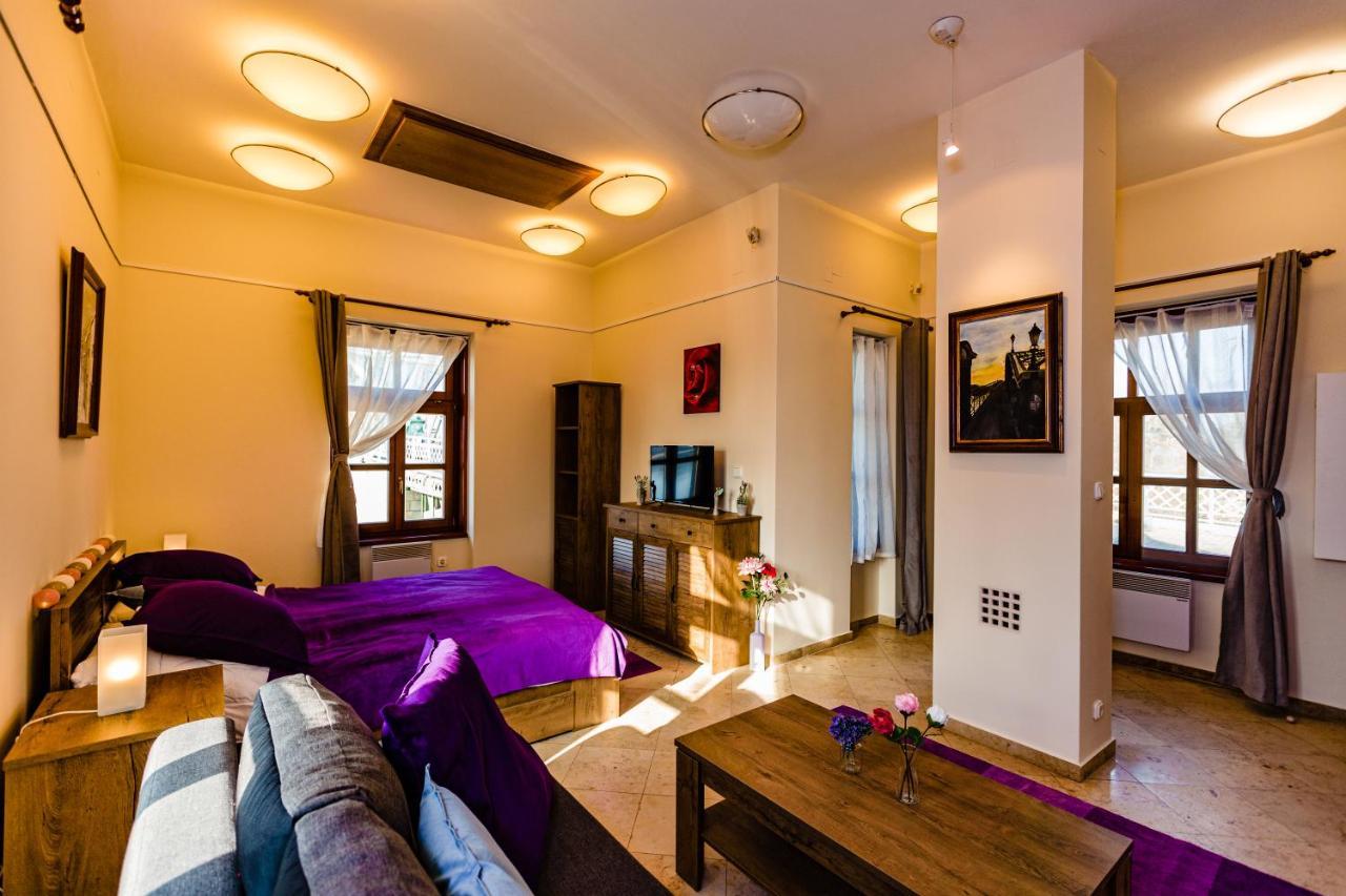 Bridge Apartment Esztergom Exterior photo